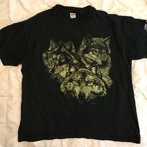 Vintage black Anvil wolf graphic tee.